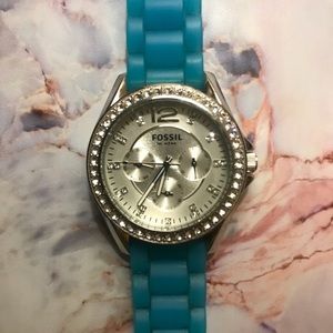 Fossil watch with silicon straps.